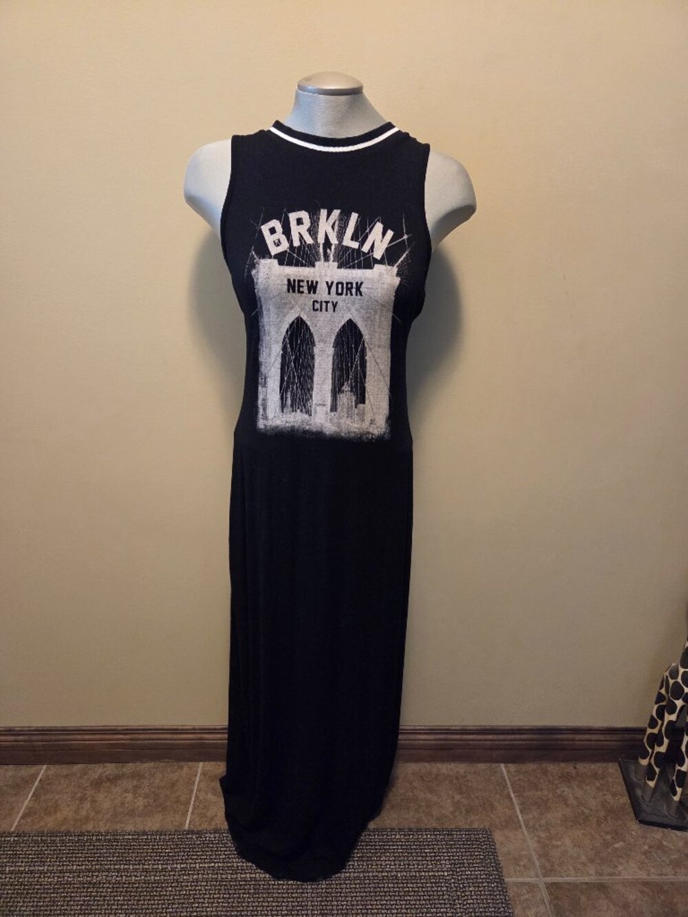 Rebel Sugar Maxi Dress - Size Large